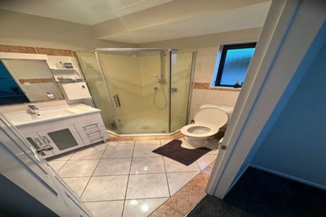 Photo of property in 650 Massey Road, Mangere, Auckland, 2022