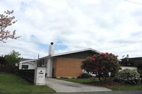 Photo of property in 2 Devon Street, Stoke, Nelson, 7011