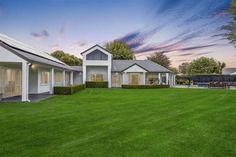 Photo of property in 52 Regent's Park Drive, Casebrook, Christchurch, 8051