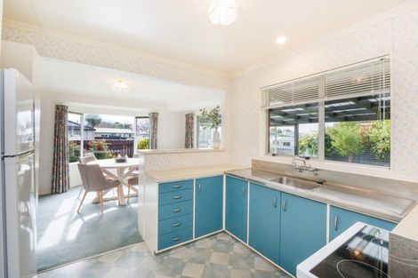 Photo of property in 27 Carter Crescent, Awapuni, Palmerston North, 4412