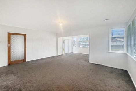 Photo of property in 1 Johnston Grove, Taita, Lower Hutt, 5011