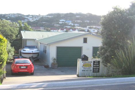 Photo of property in 5 Retter Street, Paparangi, Wellington, 6037