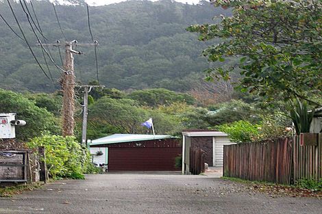 Photo of property in 418b Stokes Valley Road, Stokes Valley, Lower Hutt, 5019
