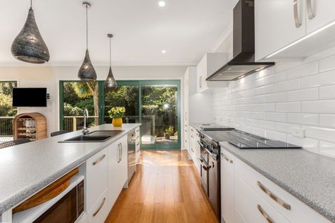 Photo of property in 1142 Paekakariki Hill Road, Paekakariki Hill, Porirua, 5381
