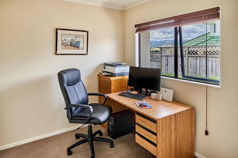 Photo of property in 11 The Masthead, Whitby, Porirua, 5024