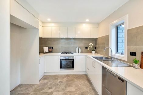 Photo of property in 52 Roberts Road, Te Atatu South, Auckland, 0610