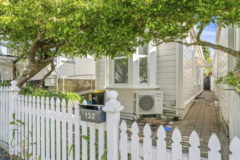 Photo of property in 132 Elizabeth Street, Mount Victoria, Wellington, 6011