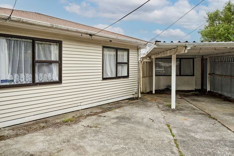 Photo of property in 5 Puriri Street, Wainuiomata, Lower Hutt, 5014