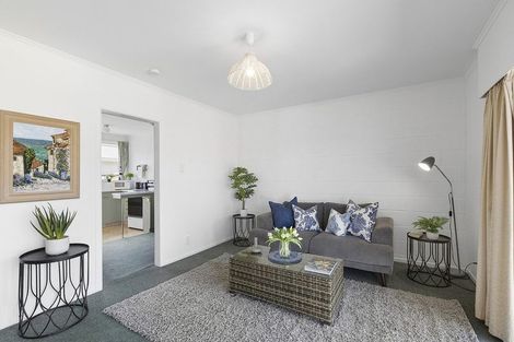 Photo of property in 2/14 Jillett Street, Titahi Bay, Porirua, 5022
