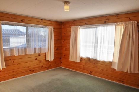 Photo of property in 2/25 Inwoods Road, Parklands, Christchurch, 8083