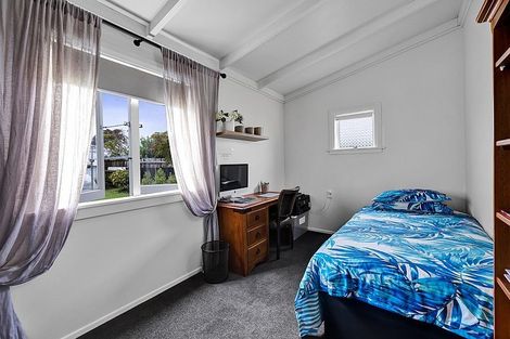 Photo of property in 56 Vogel Street, Hawera, 4610