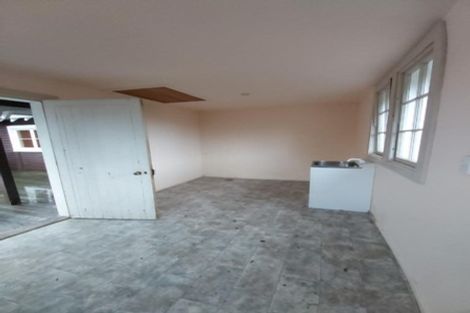 Photo of property in 35 Victoria Street, Hawera, 4610