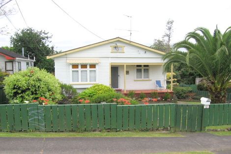 Photo of property in 30a Clayburn Road, Glen Eden, Auckland, 0602