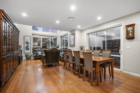 Photo of property in 6 Taraire Place, Orewa, 0931