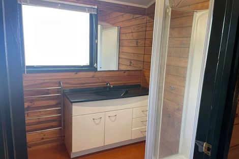 Photo of property in 4 Moxham Grove, Massey, Auckland, 0614