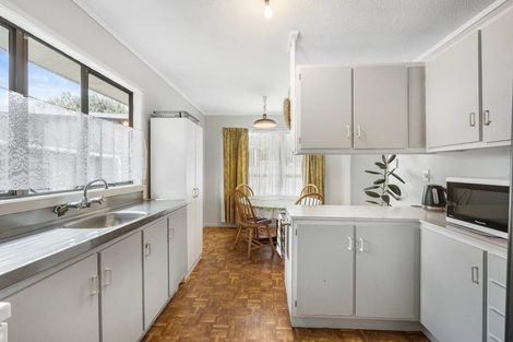 Photo of property in 4 Kirkella Crescent, Mangere East, Auckland, 2024