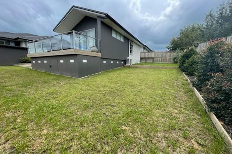 Photo of property in 30 Kiritiana Close, Pyes Pa, Tauranga, 3112