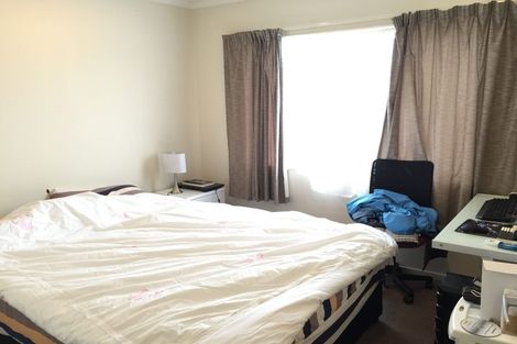 Photo of property in 6 Pyramid Place, Glen Eden, Auckland, 0602