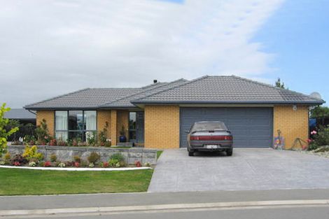 Photo of property in 6 Gainsborough Court, Rolleston, 7614