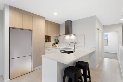 Photo of property in 12 Tara Lane, Manurewa, 2102