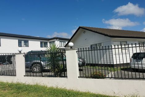 Photo of property in 42 Beaufort Place, Papatoetoe, Auckland, 2025