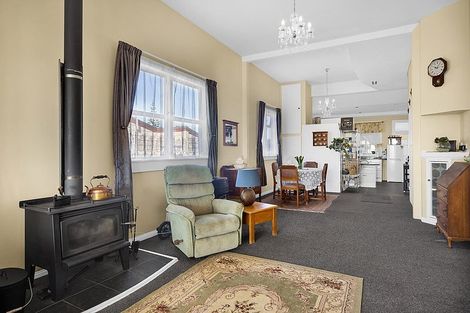 Photo of property in 3 Victoria Street, Hawera, 4610