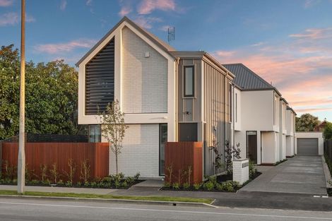 Photo of property in 1/100 Innes Road, St Albans, Christchurch, 8052