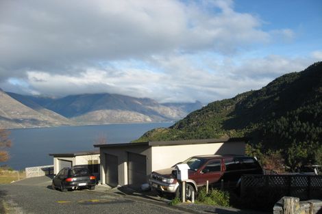Photo of property in 2b Miller Place, Sunshine Bay, Queenstown, 9300