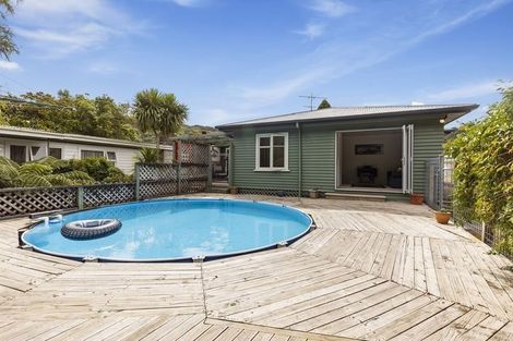 Photo of property in 116 Hine Road, Wainuiomata, Lower Hutt, 5014