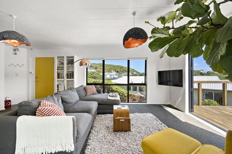 Photo of property in 11 Frobisher Street, Island Bay, Wellington, 6023