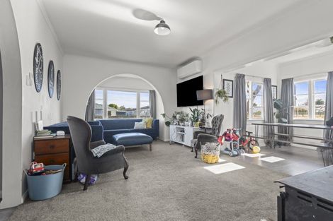 Photo of property in 82 Barton Avenue, Heretaunga, Upper Hutt, 5018