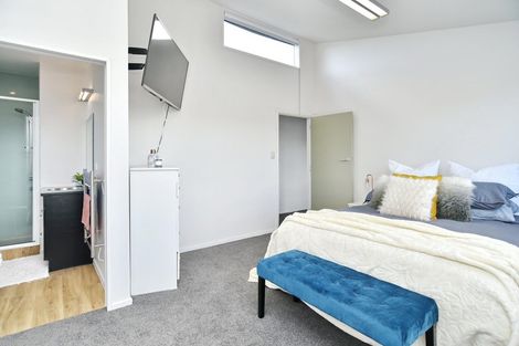Photo of property in 2/27 Brockworth Place, Riccarton, Christchurch, 8011