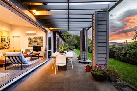 Photo of property in 28 Esk View Road, Eskdale, Napier, 4182