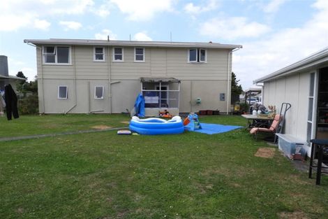 Photo of property in 1 Kiwi Street, Tokoroa, 3420