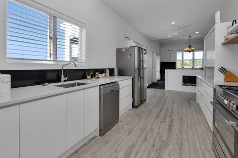 Photo of property in 3 Wakelin Street, Te Kamo, Whangarei, 0112