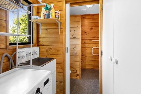 Photo of property in 9 Cliff Street, Coalgate, 7673