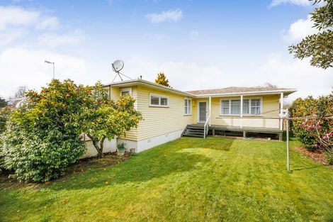 Photo of property in 18 Antrim Place, Hokowhitu, Palmerston North, 4410