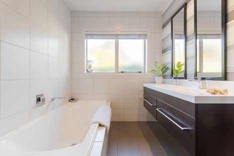 Photo of property in 3 Charles Henry Place, Harrowfield, Hamilton, 3210