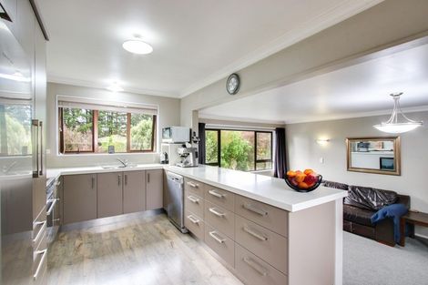Photo of property in 4 Kopanga Road, Havelock North, 4130