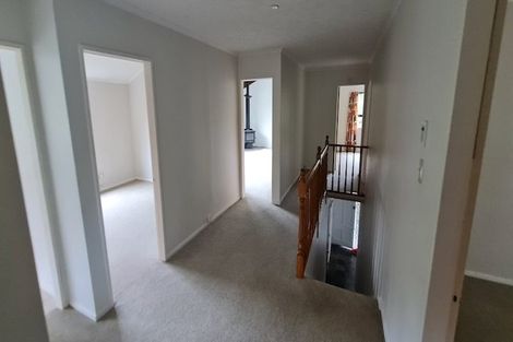 Photo of property in 6 Wingfield Place, Churton Park, Wellington, 6037