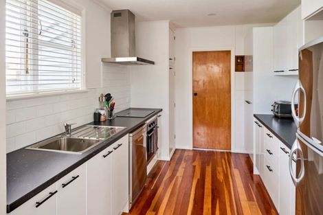 Photo of property in 49a Piko Street, Titahi Bay, Porirua, 5022