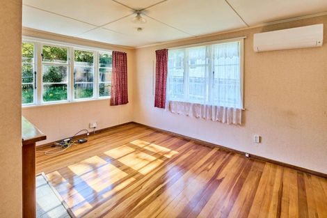 Photo of property in 4 Reuben Grove, Naenae, Lower Hutt, 5011