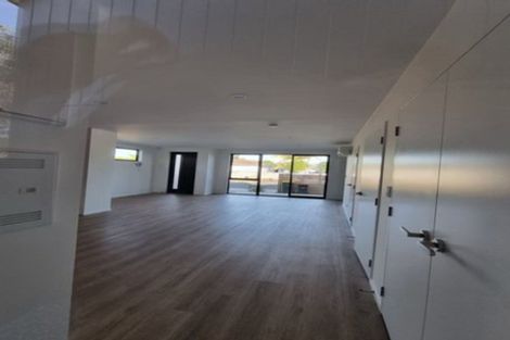 Photo of property in 2a Dianne Louise Drive, Half Moon Bay, Auckland, 2012