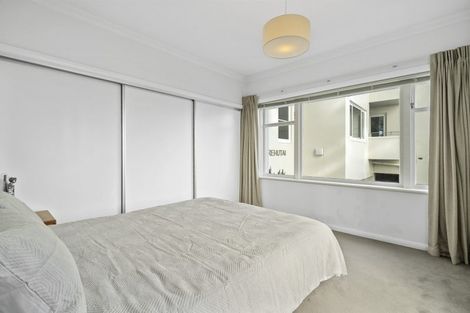 Photo of property in Rehutai Flats, 268u3 Oriental Parade, Oriental Bay, Wellington, 6011