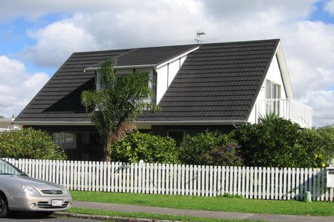 Photo of property in 1/69 Hattaway Avenue, Bucklands Beach, Auckland, 2012