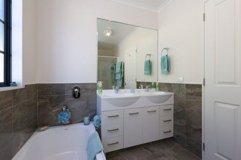 Photo of property in 6 Whitehead Place, Atawhai, Nelson, 7010