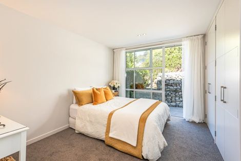 Photo of property in 6 Challenger Lane, Redcliffs, Christchurch, 8081