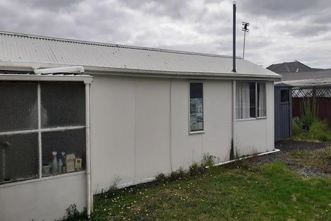 Photo of property in 2/104 Matipo Road, Mairangi Bay, Auckland, 0630