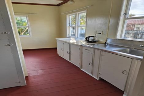 Photo of property in 9a Normanby Street, Fitzroy, New Plymouth, 4312