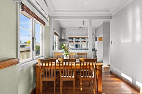 Photo of property in 33 Avondale Road, Taradale, Napier, 4112